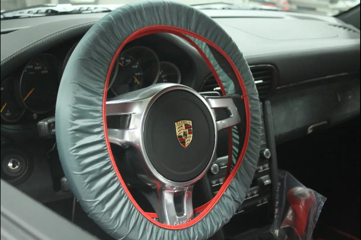 Porsche: inaugurato un nuovo dealer a Milano (13)