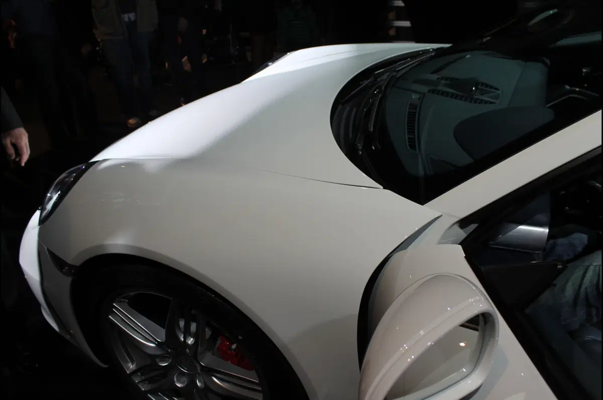 Porsche: inaugurato un nuovo dealer a Milano (28)