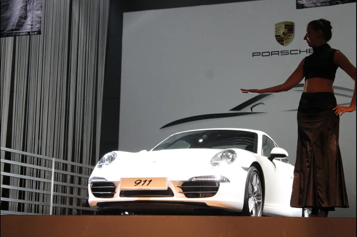 Porsche: inaugurato un nuovo dealer a Milano (46)