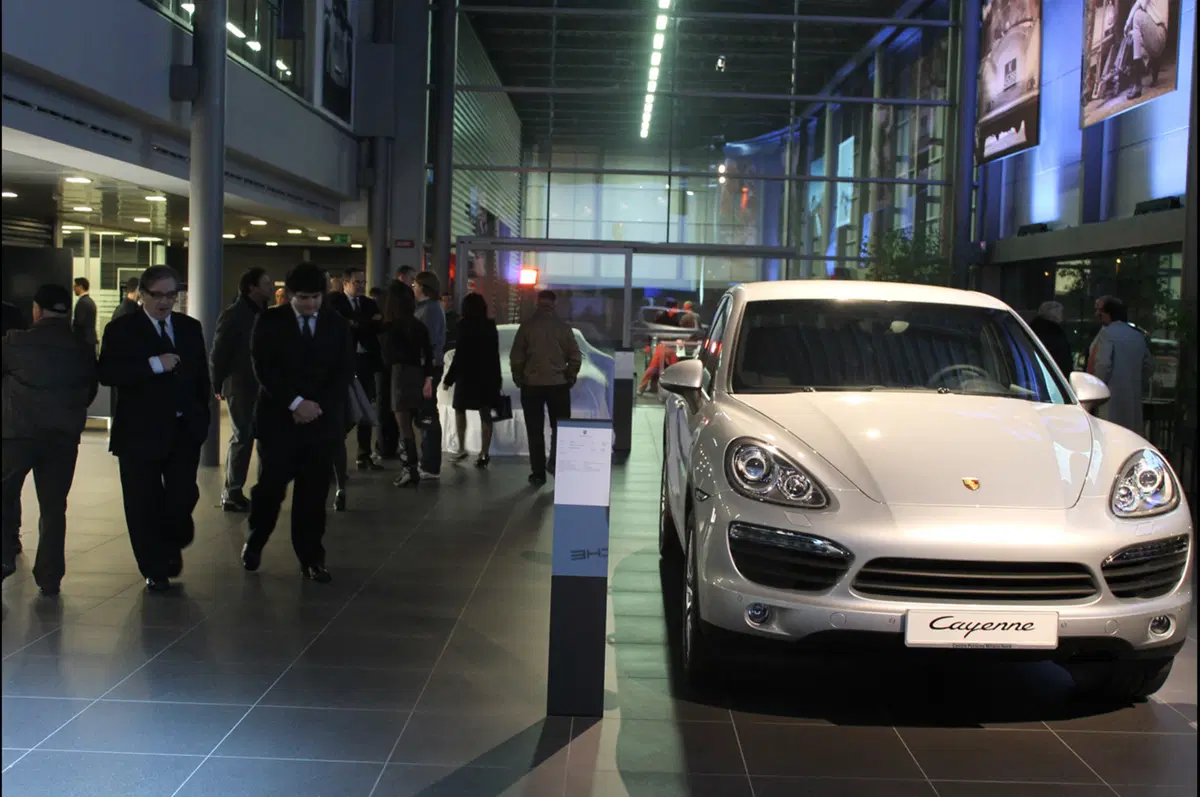 Porsche: inaugurato un nuovo dealer a Milano (53)