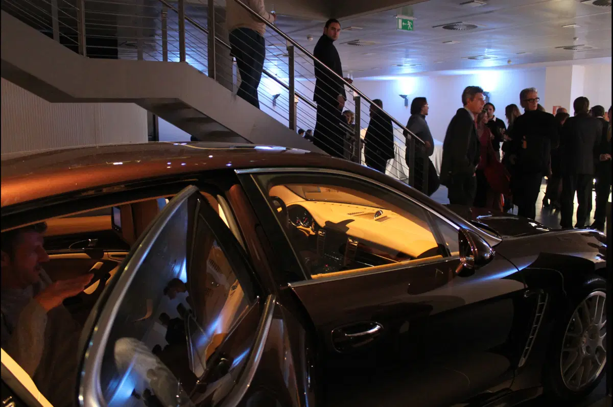 Porsche: inaugurato un nuovo dealer a Milano (66)