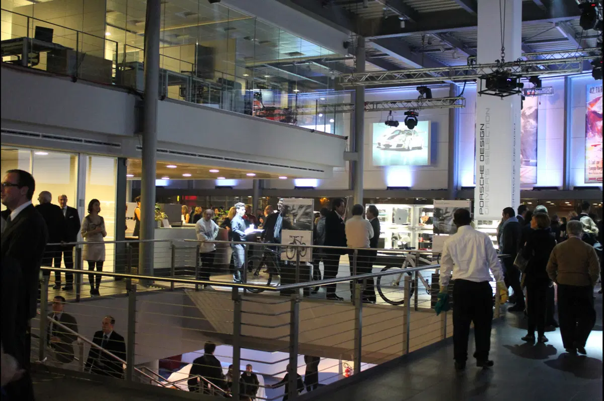 Porsche: inaugurato un nuovo dealer a Milano (68)