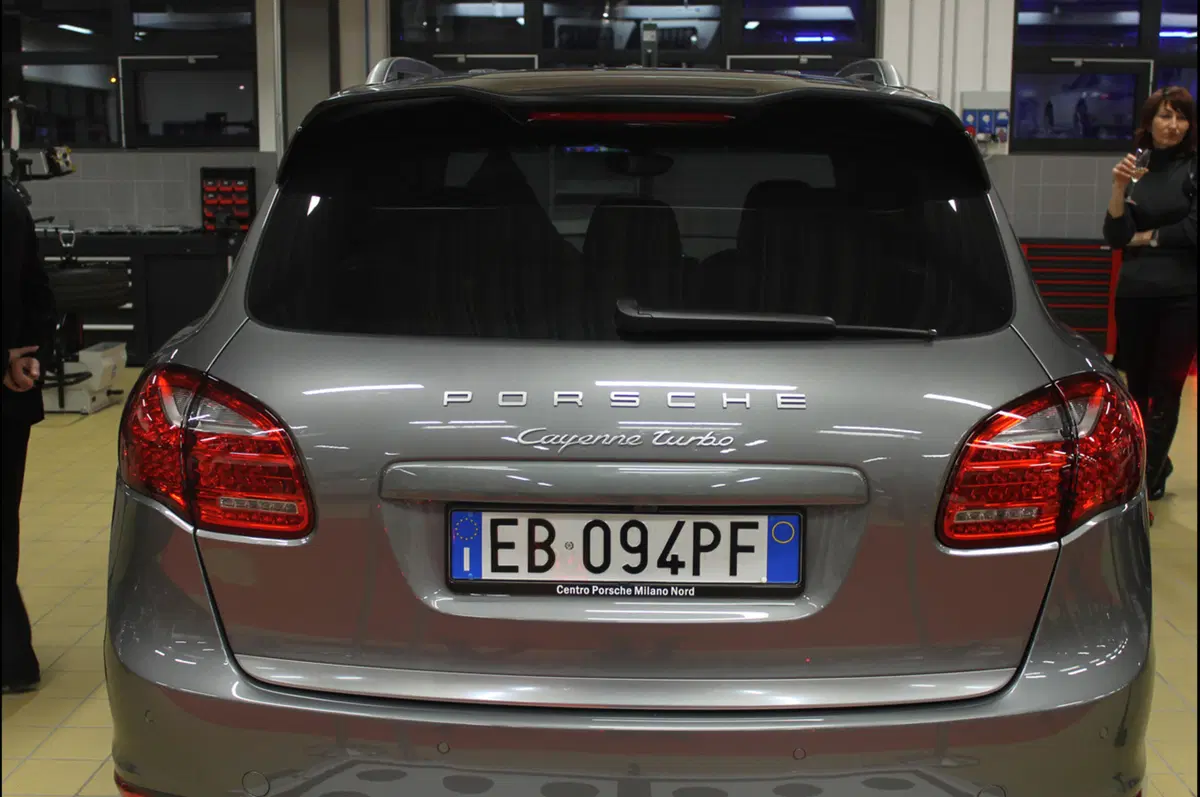 Porsche: inaugurato un nuovo dealer a Milano (72)
