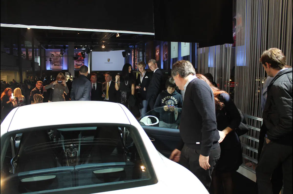 Porsche: inaugurato un nuovo dealer a Milano (76)