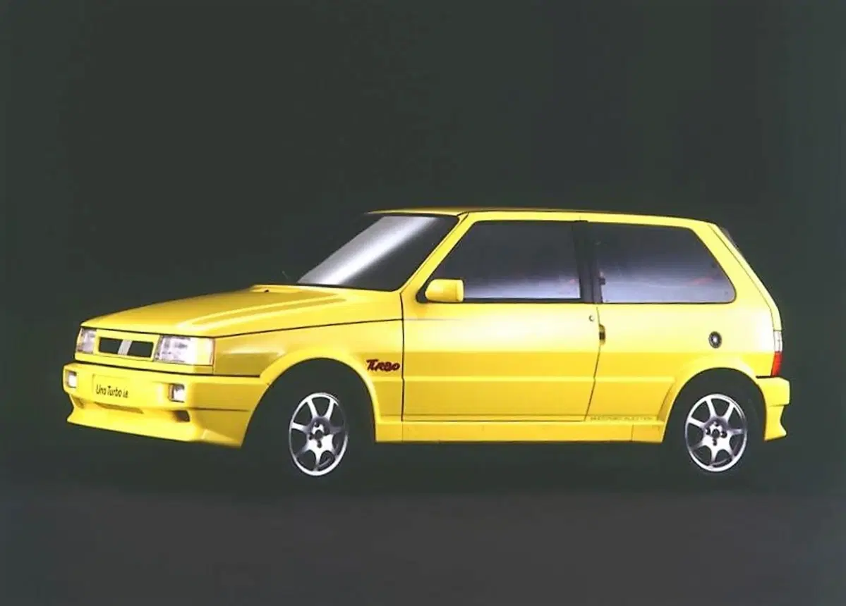 Quale era meglio, Confronto storiche: Fiat Uno Vs Renault Clio I (7)