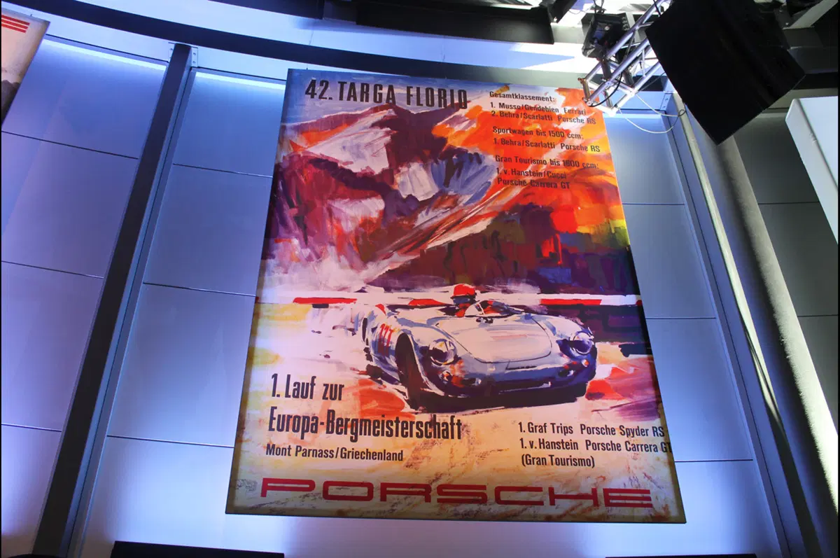 Porsche: inaugurato un nuovo dealer a Milano (152)
