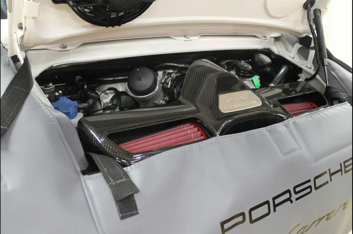 Porsche: inaugurato un nuovo dealer a Milano (154)