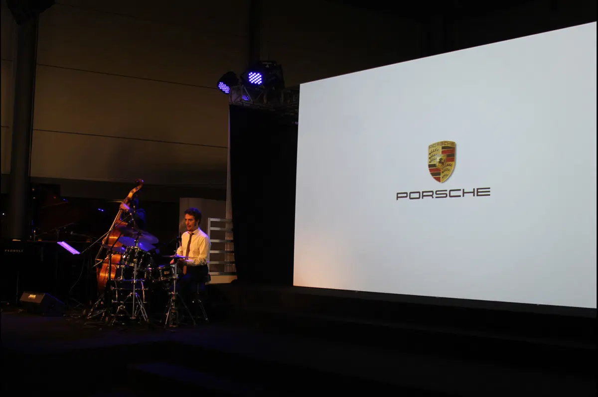 Porsche: inaugurato un nuovo dealer a Milano (163)