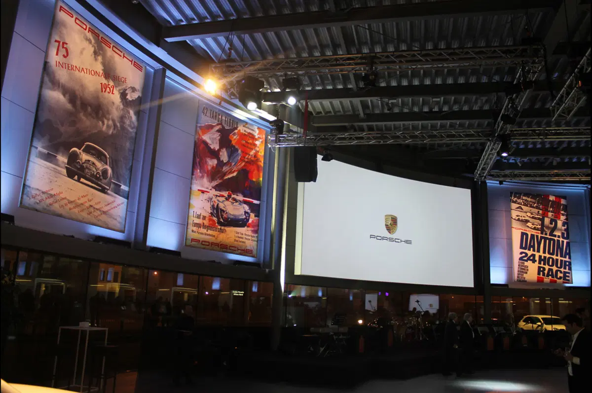 Porsche: inaugurato un nuovo dealer a Milano (190)