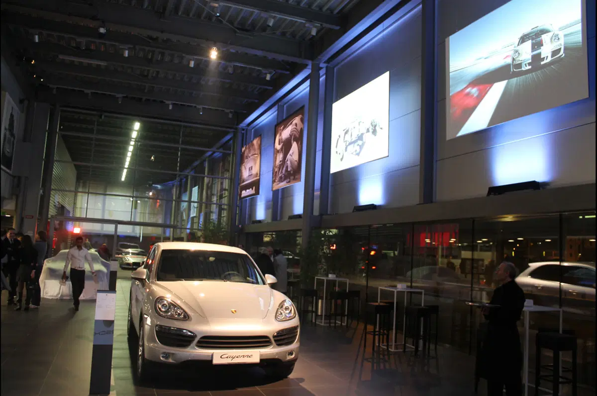 Porsche: inaugurato un nuovo dealer a Milano (194)