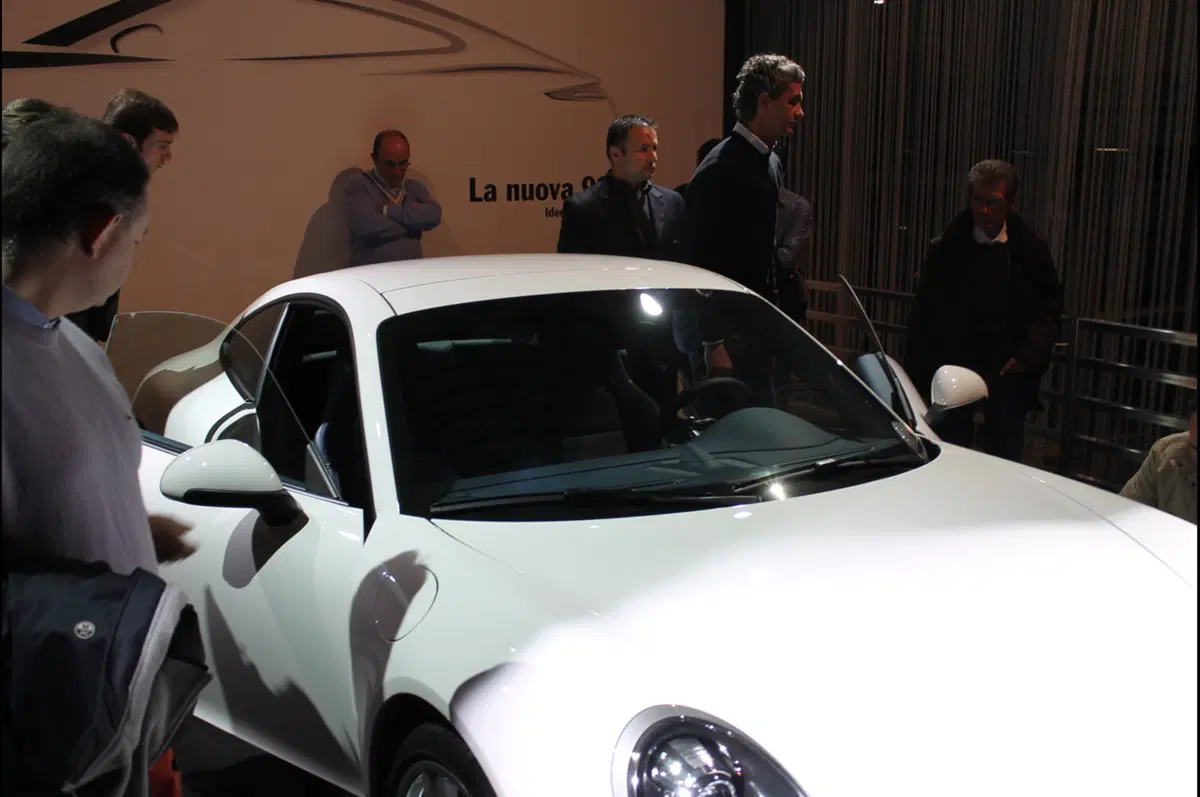 Porsche: inaugurato un nuovo dealer a Milano (208)