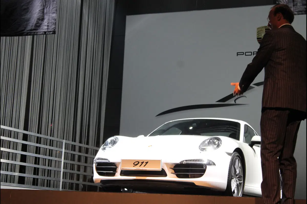 Porsche: inaugurato un nuovo dealer a Milano (212)