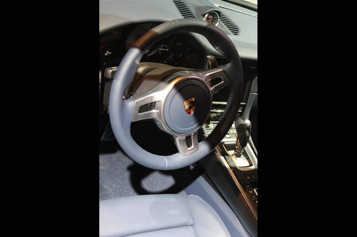 Porsche: inaugurato un nuovo dealer a Milano (222)
