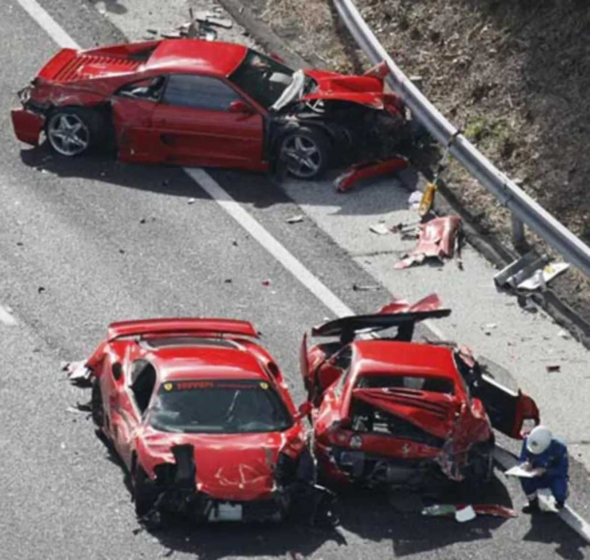 Giappone: 8 Ferrari coinvolte in un incidente stradale