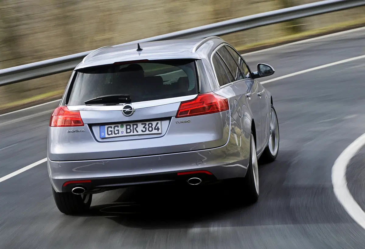 Opel Insigna 2.0 CDTI BiTurbo (5)