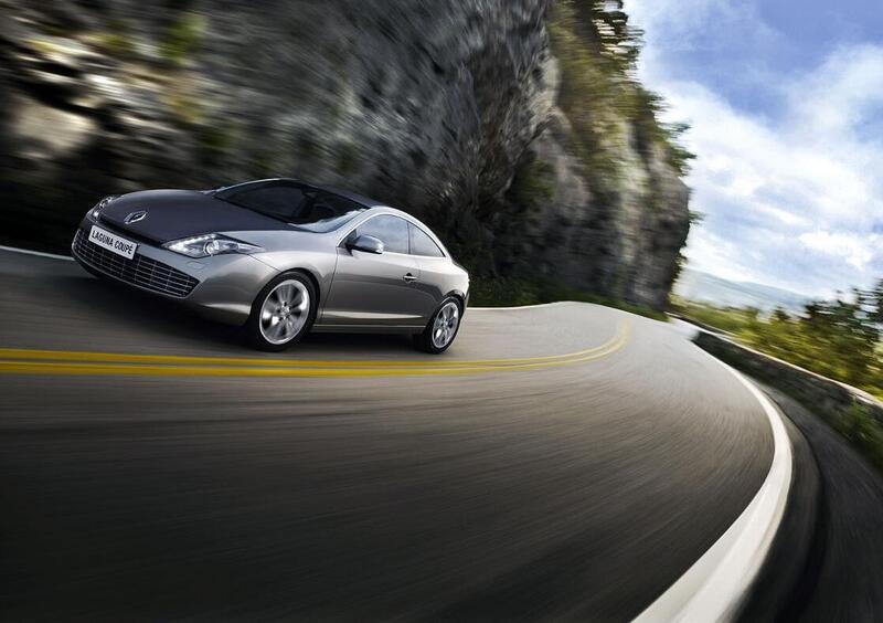 Renault Laguna Coup&eacute; 2012