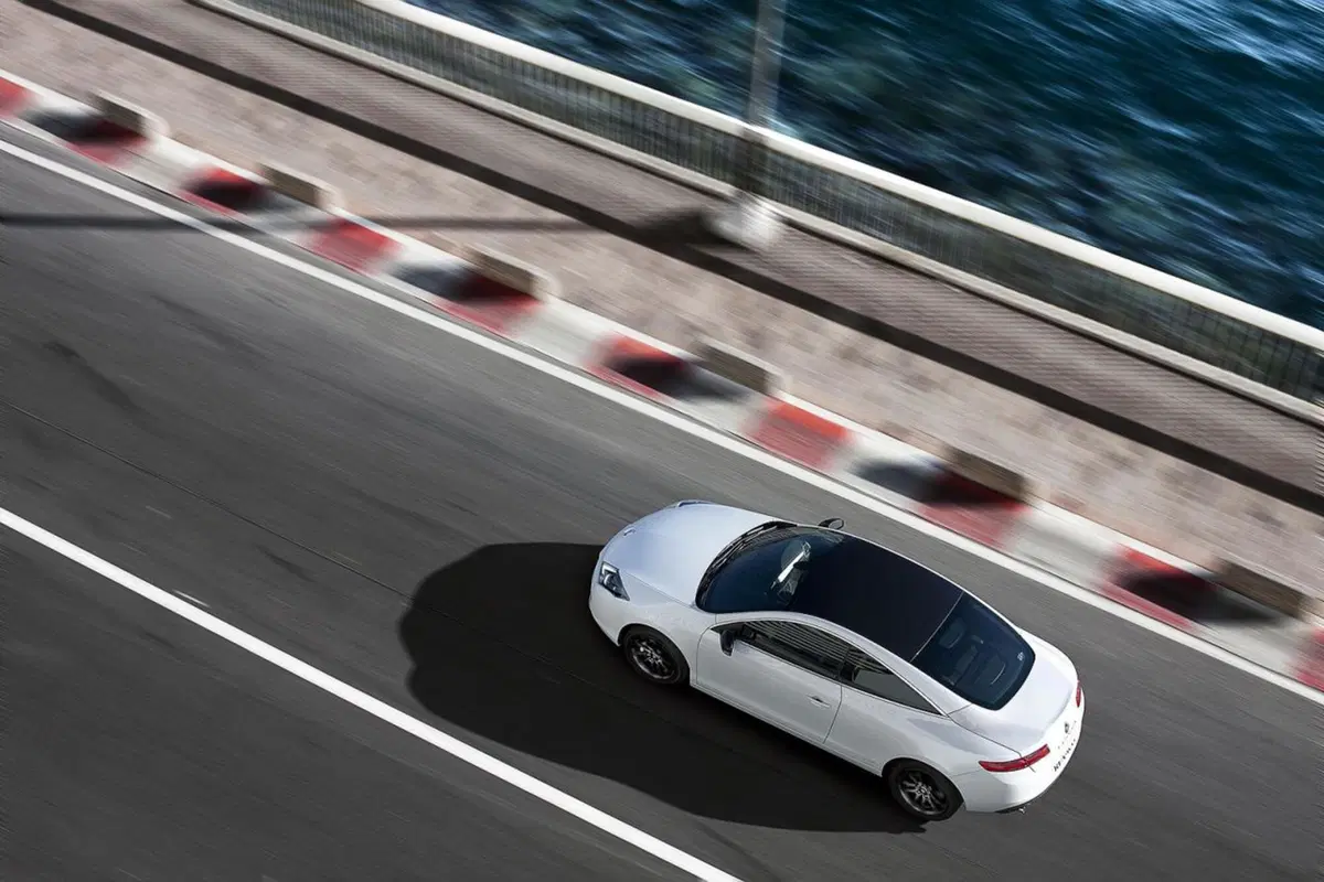 Renault Laguna Coupé 2012 (3)
