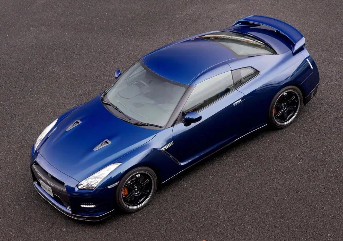 Nissan GT-R: un Track Pack per l'Inghilterra
