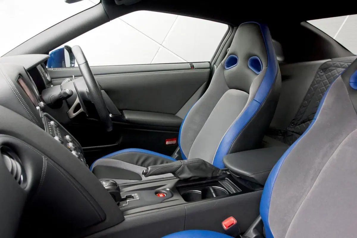 Nissan GT-R: un Track Pack per l'Inghilterra (3)