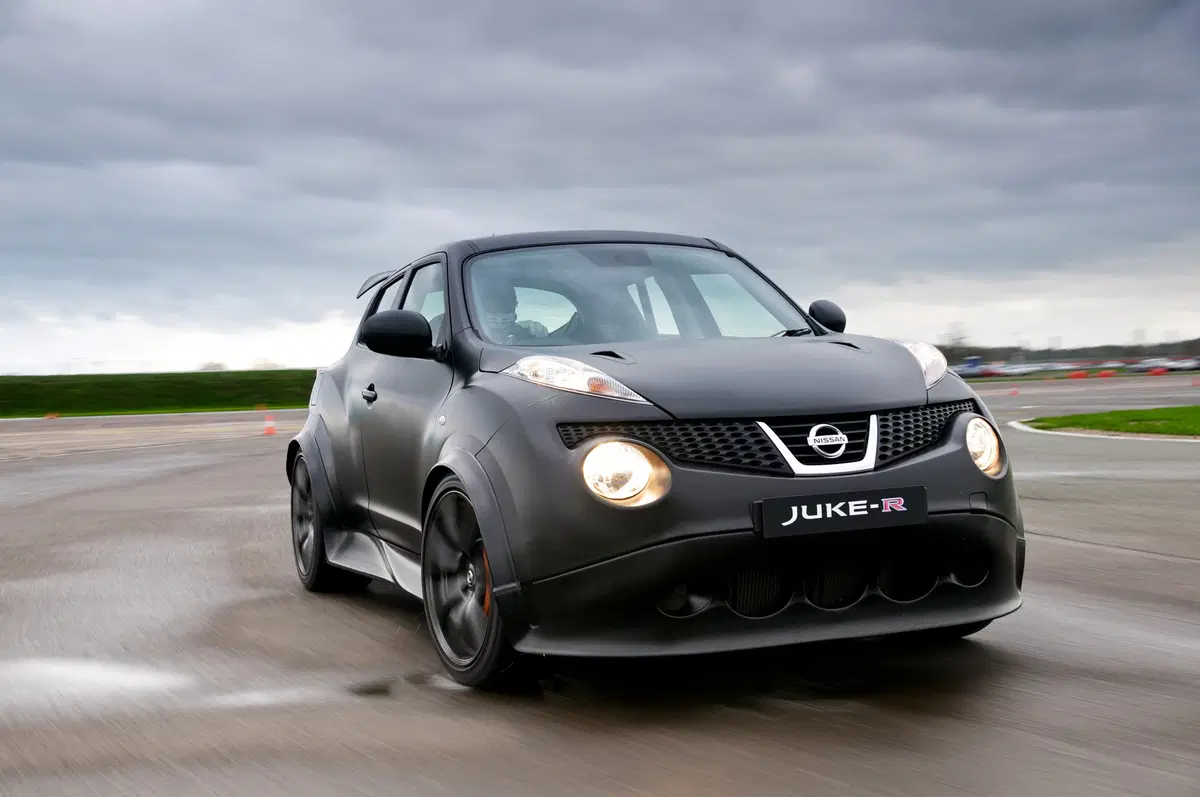 Nissan Juke-R: primo shakedown (2)