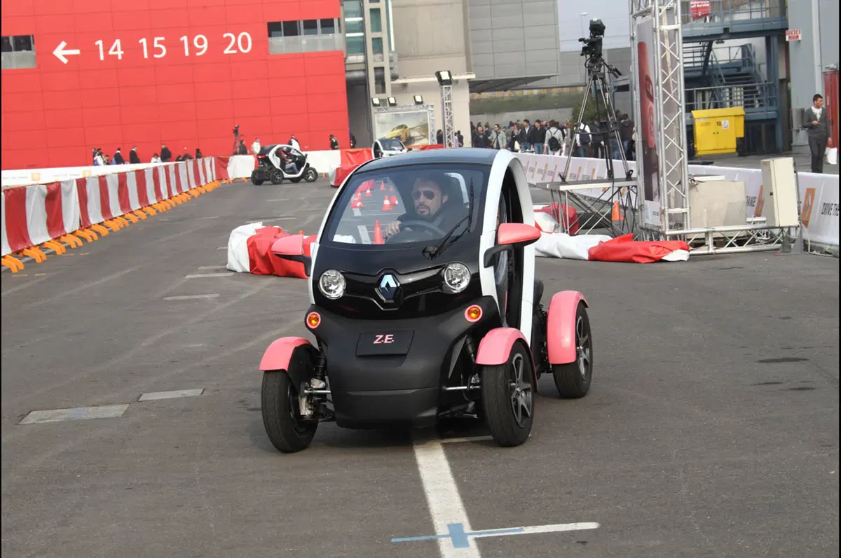 Renault Twizy: listino prezzi (2)