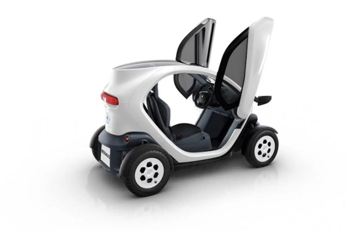 Renault Twizy: listino prezzi (11)