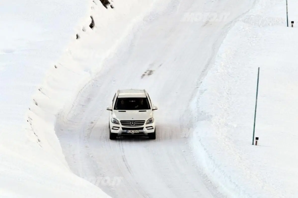 Mercedes-Benz 4Matic (5)
