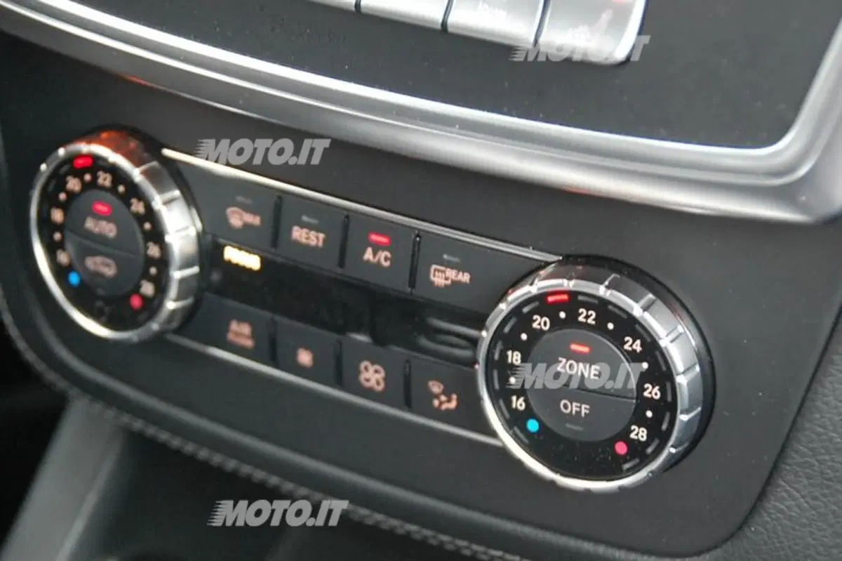 Mercedes-Benz 4Matic (42)