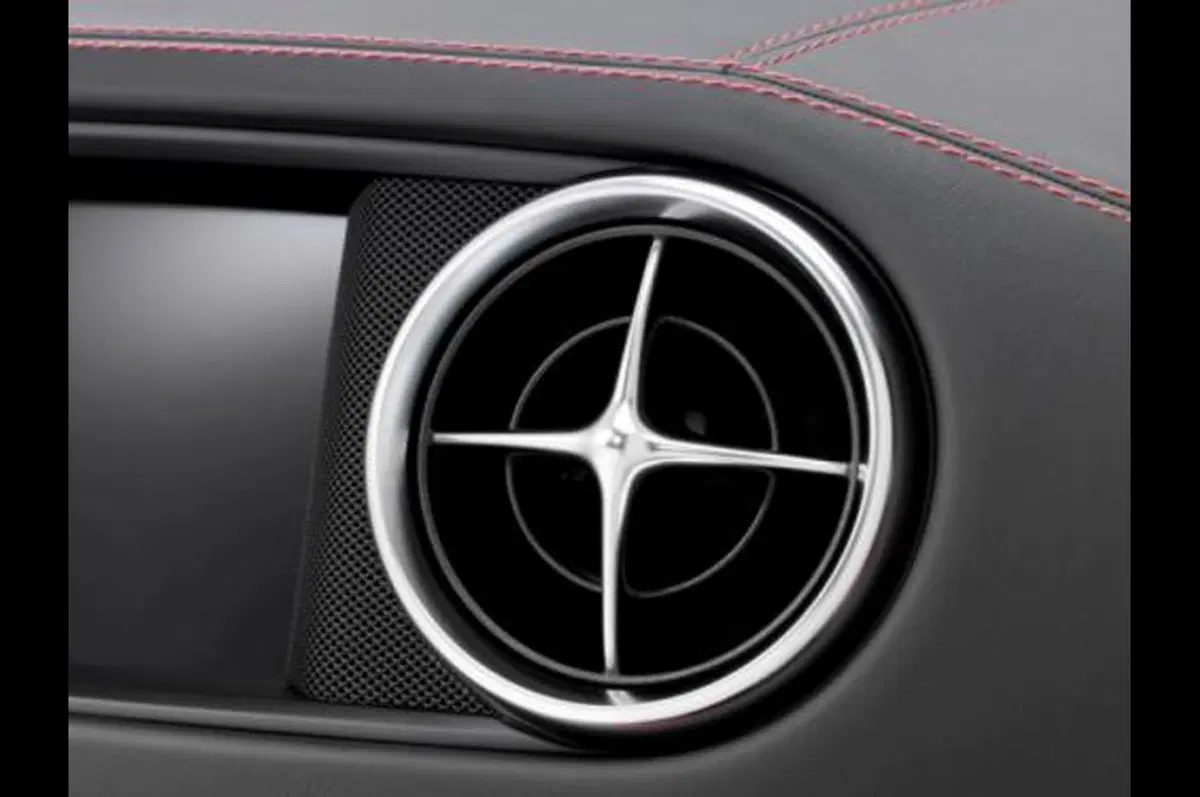 Nuova Mercedes-Benz SL (32)