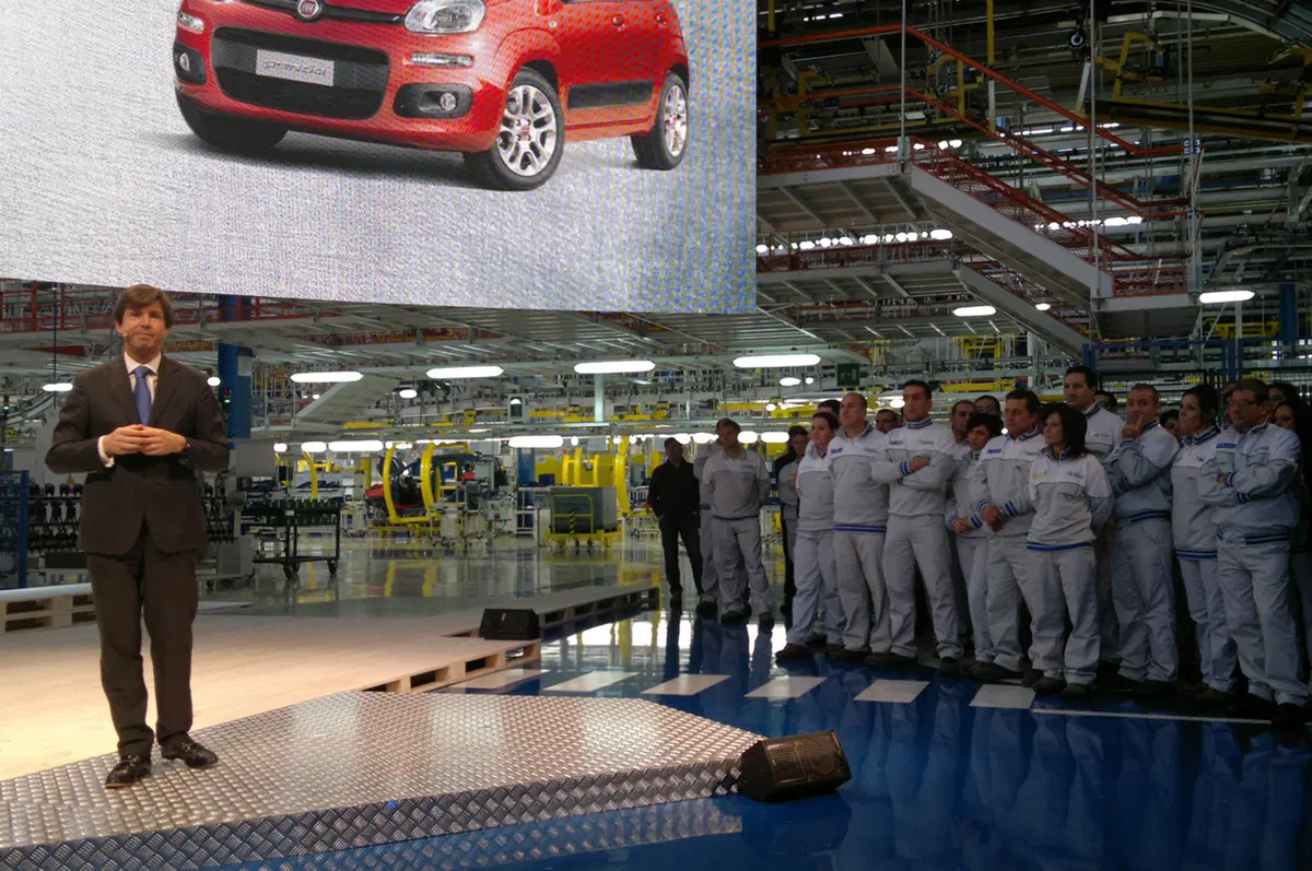 Fiat Panda: Elkann e Marchionne, emozione a Pomigliano (5)