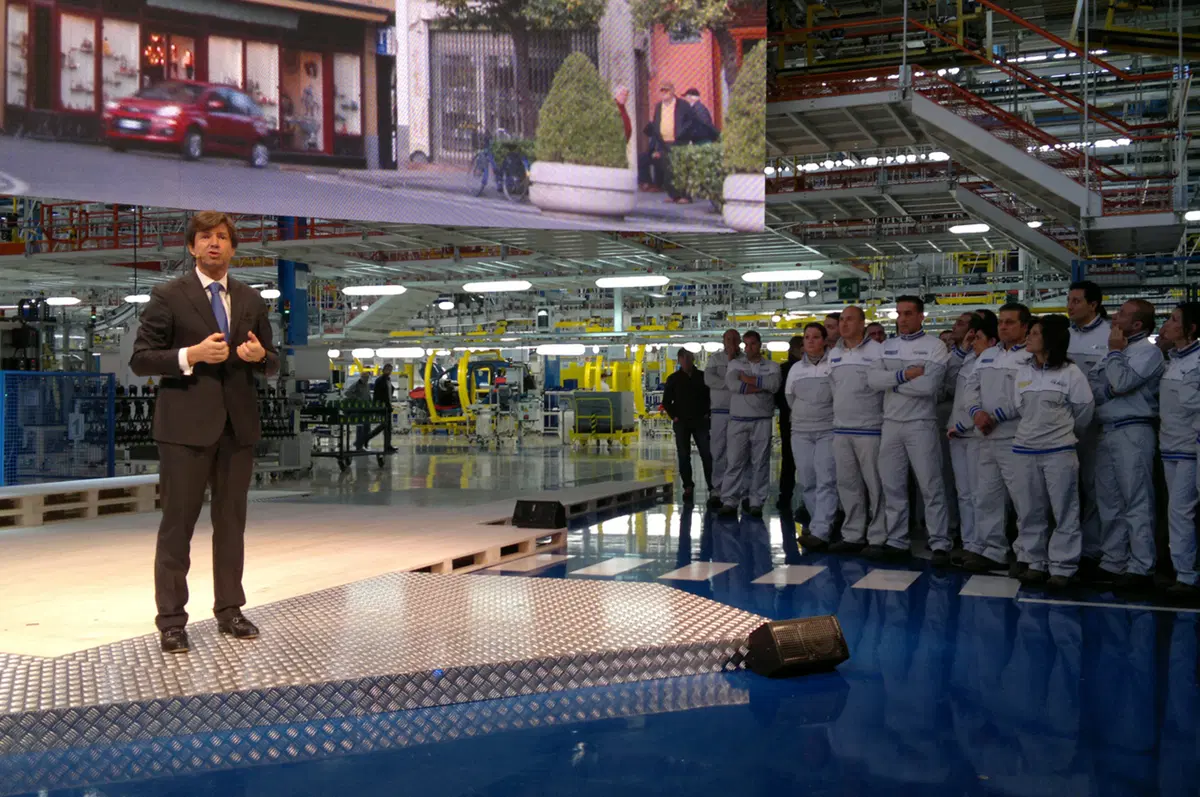 Fiat Panda: Elkann e Marchionne, emozione a Pomigliano (6)