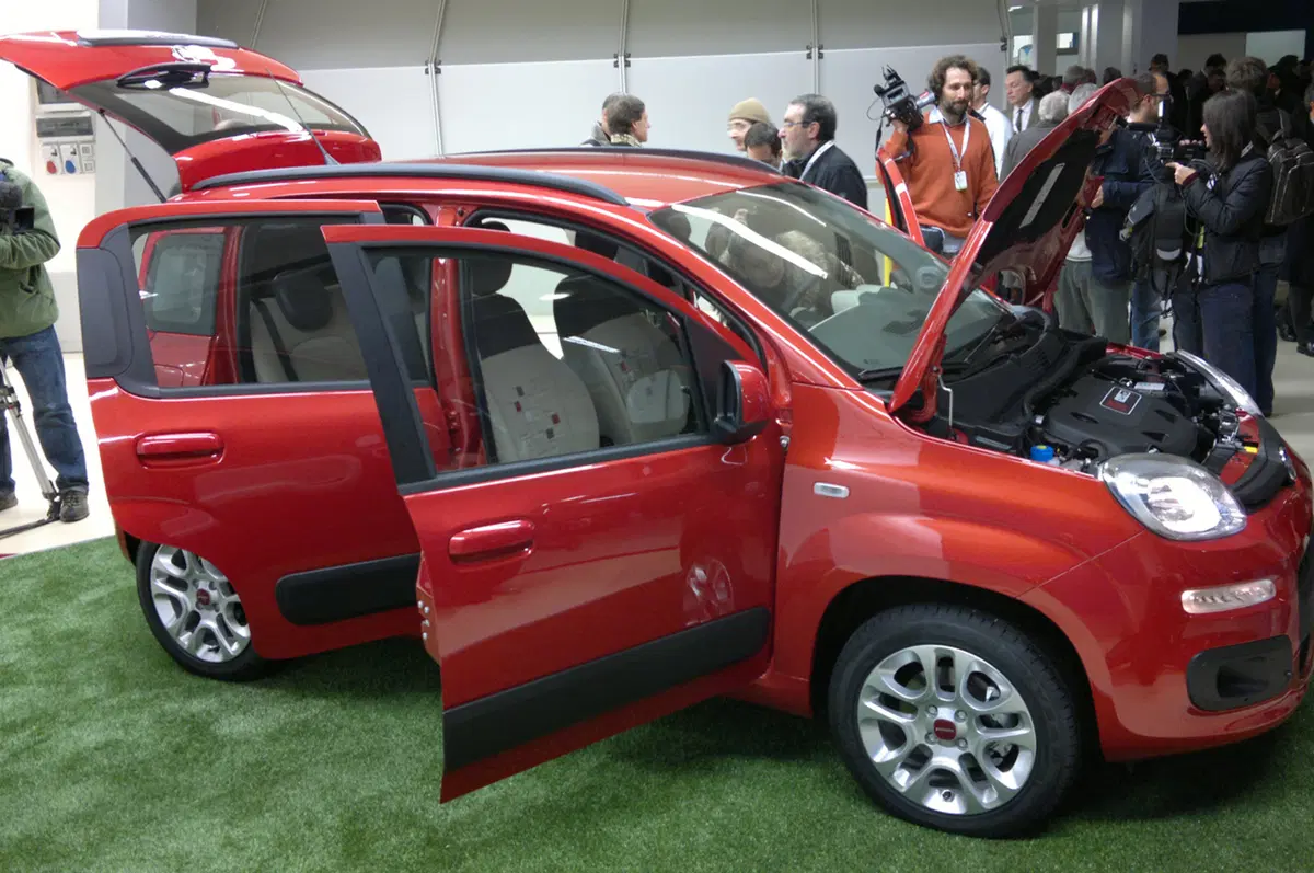 Fiat Panda: Elkann e Marchionne, emozione a Pomigliano (11)