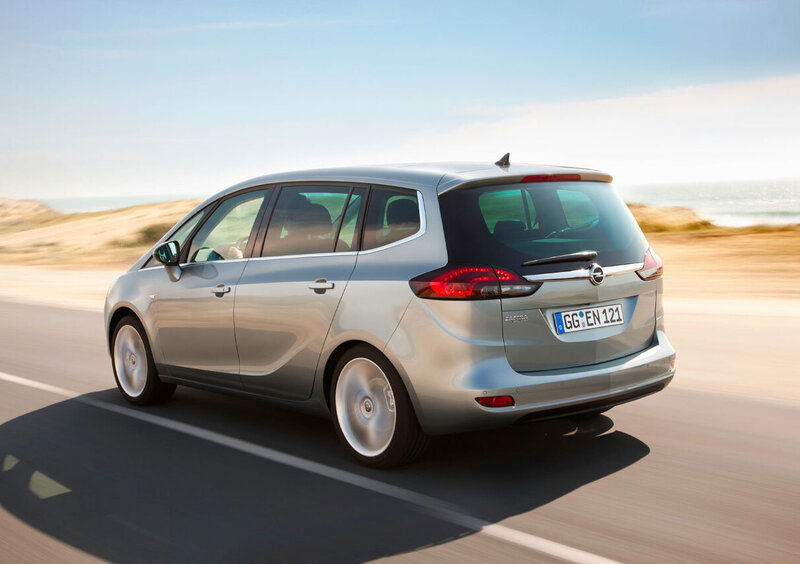 Nuova Opel Zafira Tourer a metano