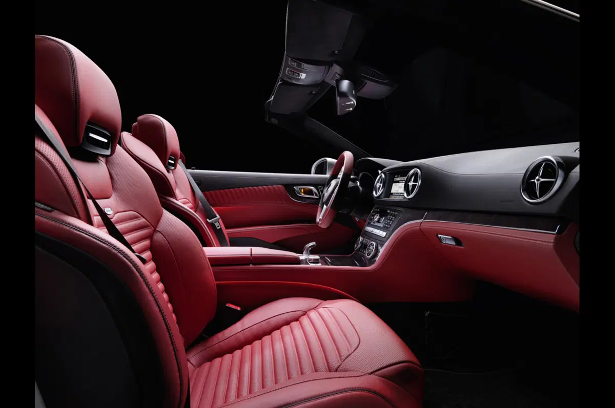 Mercedes-Benz SL: tutte le informazioni ufficiali (11)