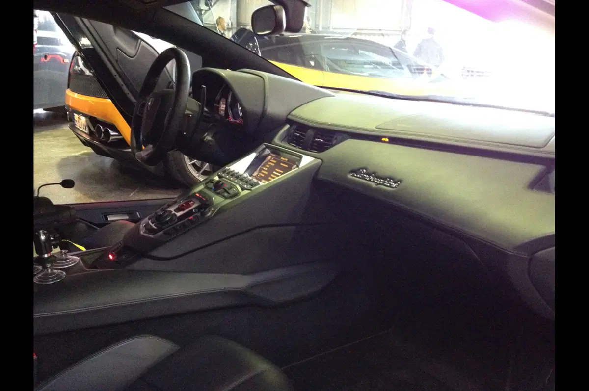Lamborghini Aventador: nata per le corse (3)