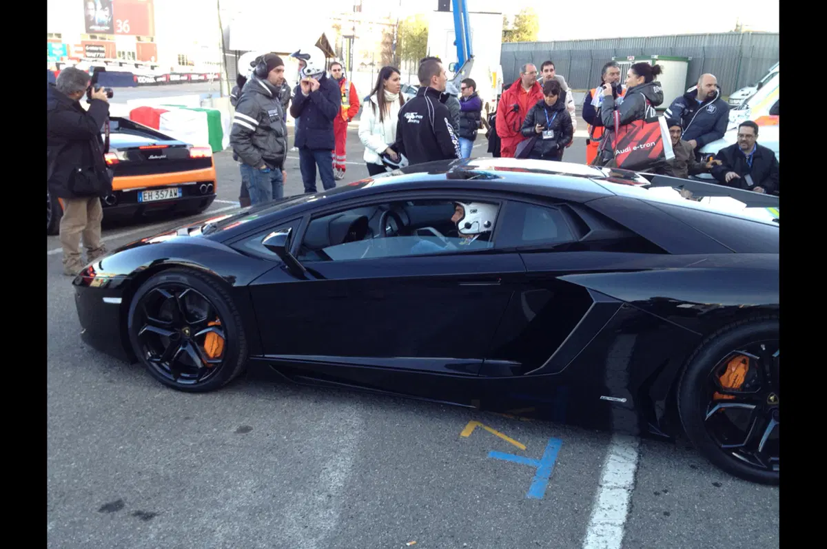 Lamborghini Aventador: nata per le corse (9)