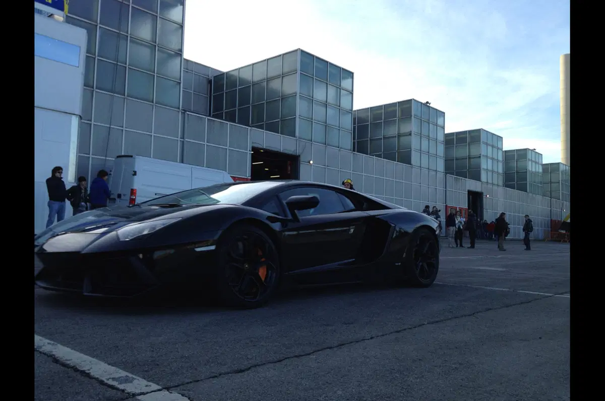 Lamborghini Aventador: nata per le corse (17)