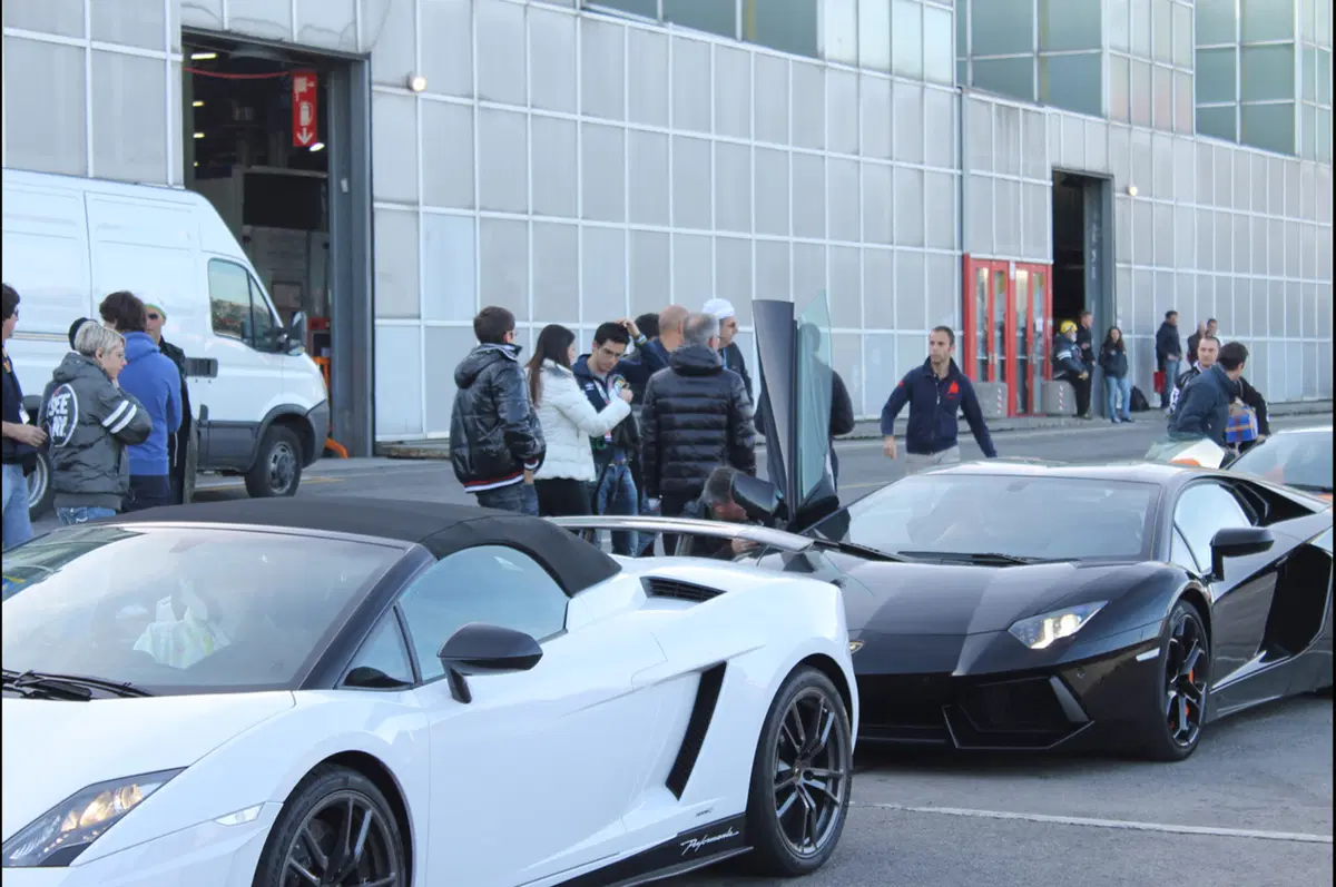 Lamborghini Aventador: nata per le corse (32)