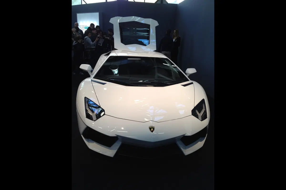 Lamborghini Aventador: nata per le corse (51)