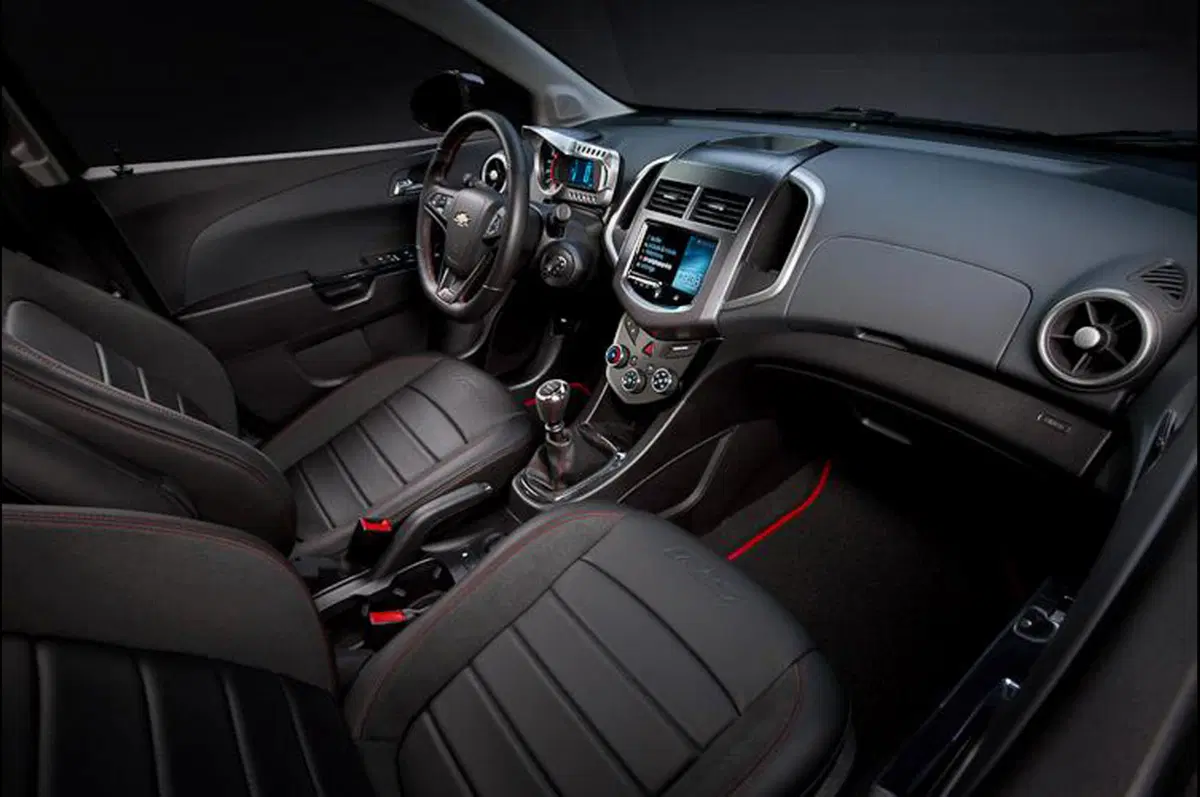 Chevrolet Sonic RS (8)