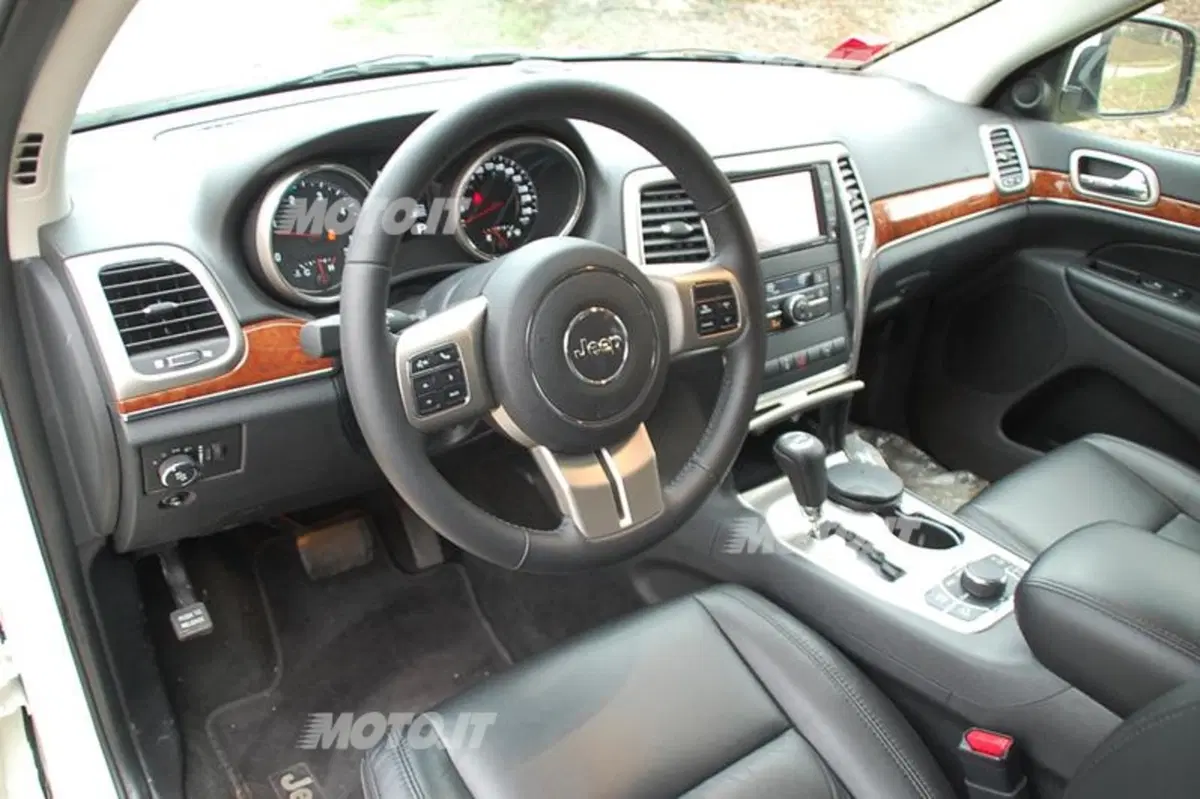 Jeep Grand Cherokee V6 TD Limited (47)
