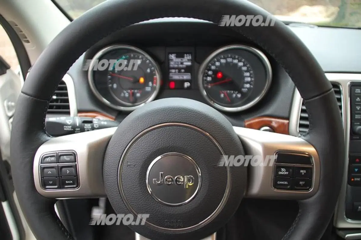 Jeep Grand Cherokee V6 TD Limited (49)