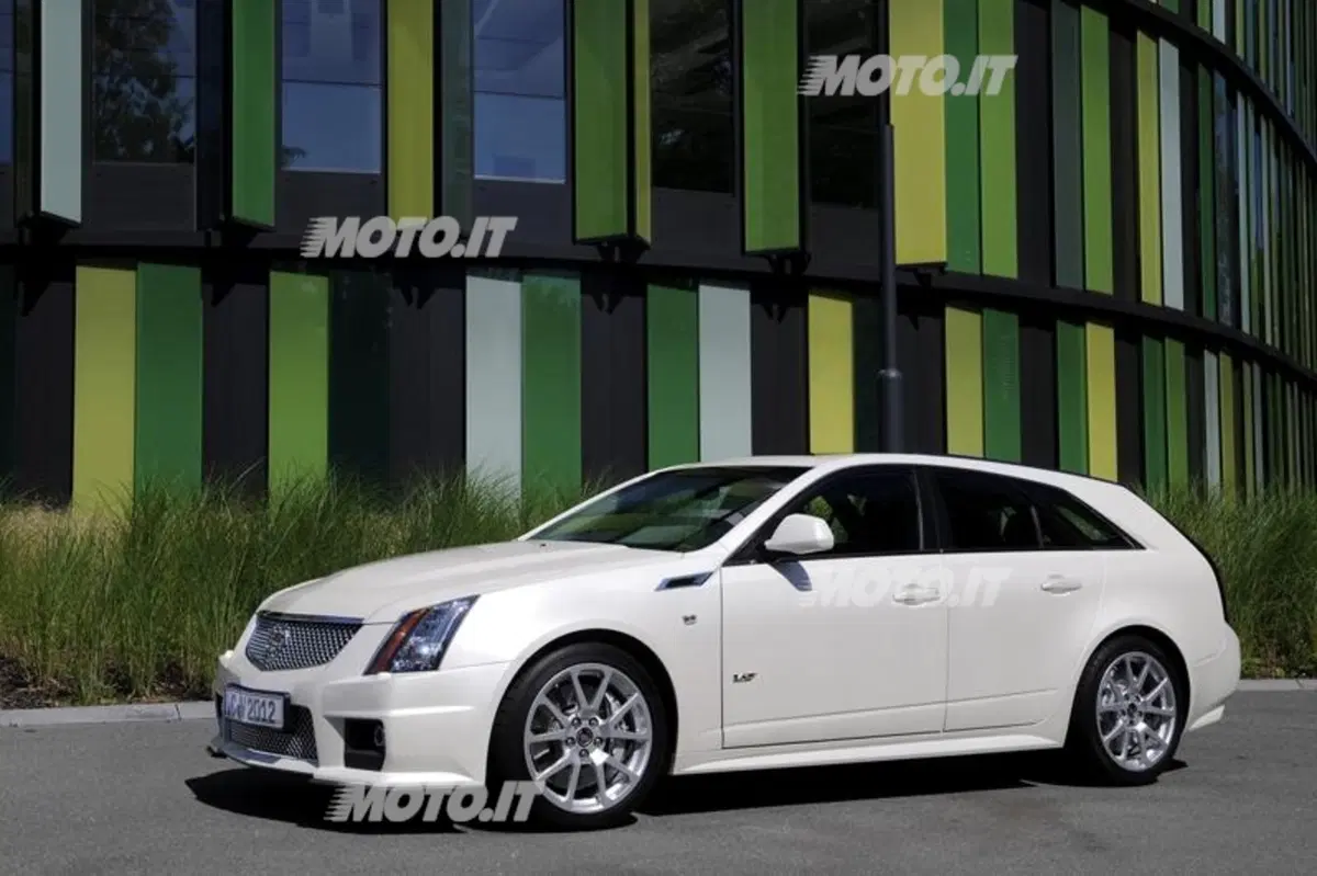 Cadillac CTS-V Wagon (7)