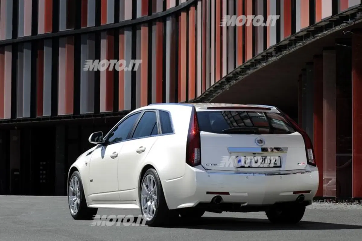 Cadillac CTS-V Wagon (9)