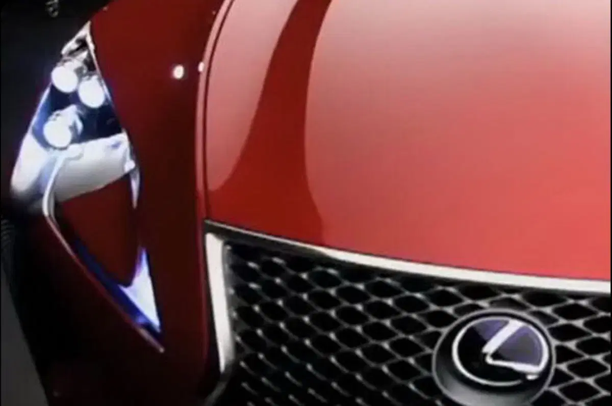 Lexus LF-Lc: svelate le linee della concept (3)