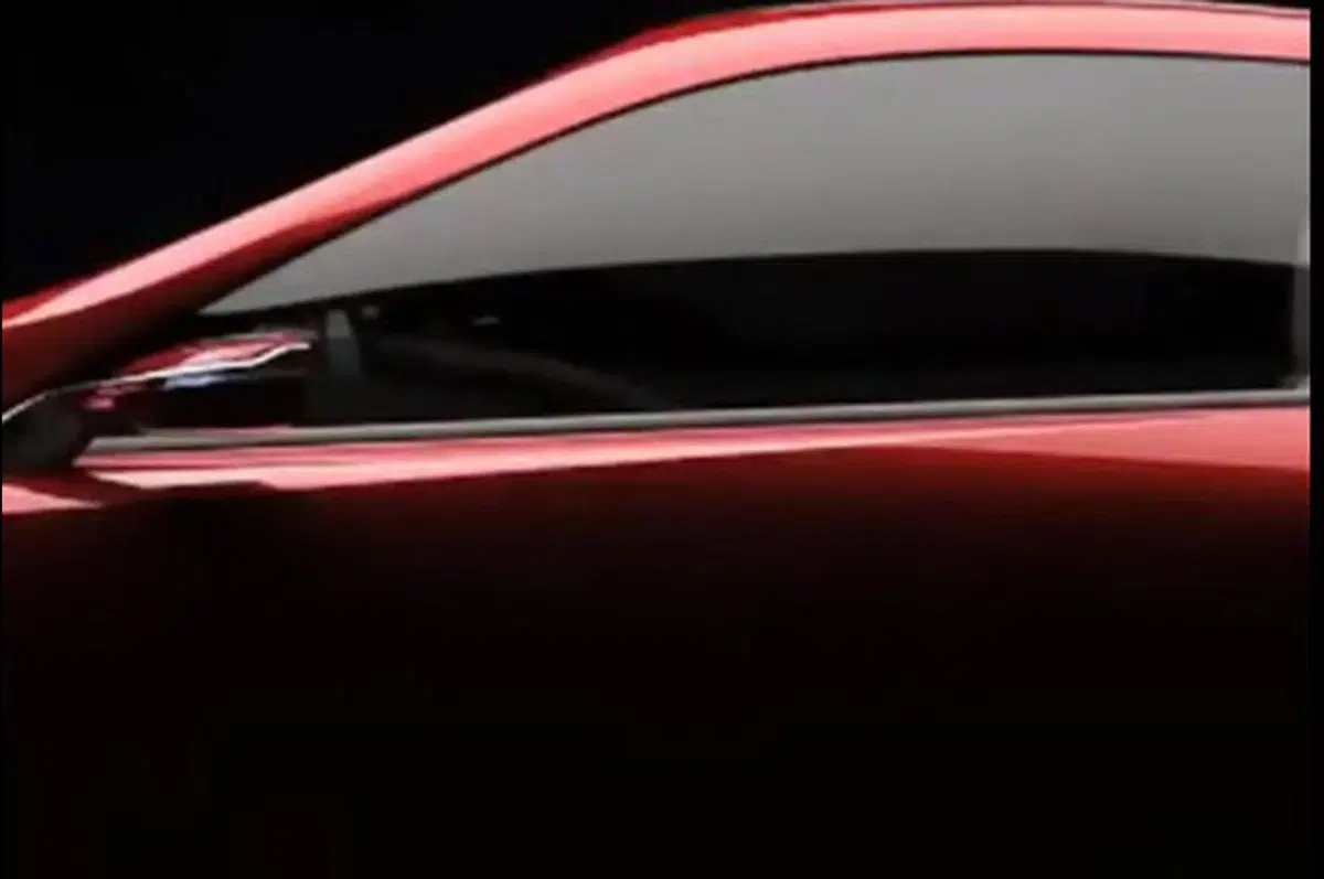 Lexus LF-Lc: svelate le linee della concept (8)