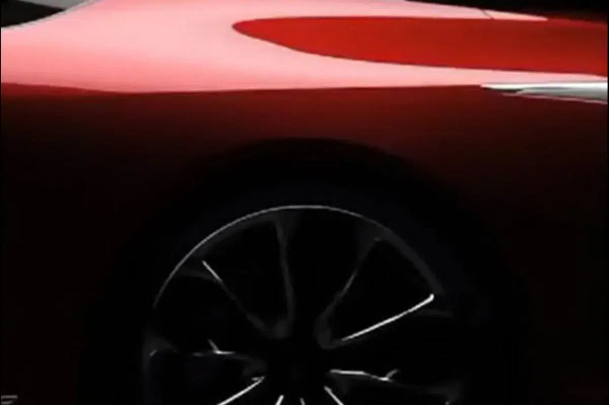 Lexus LF-Lc: svelate le linee della concept (10)