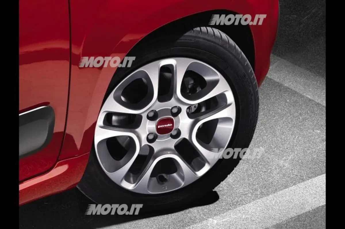 Nuova Fiat Panda: al via le ordinazioni con un cartoon dedicato (19)