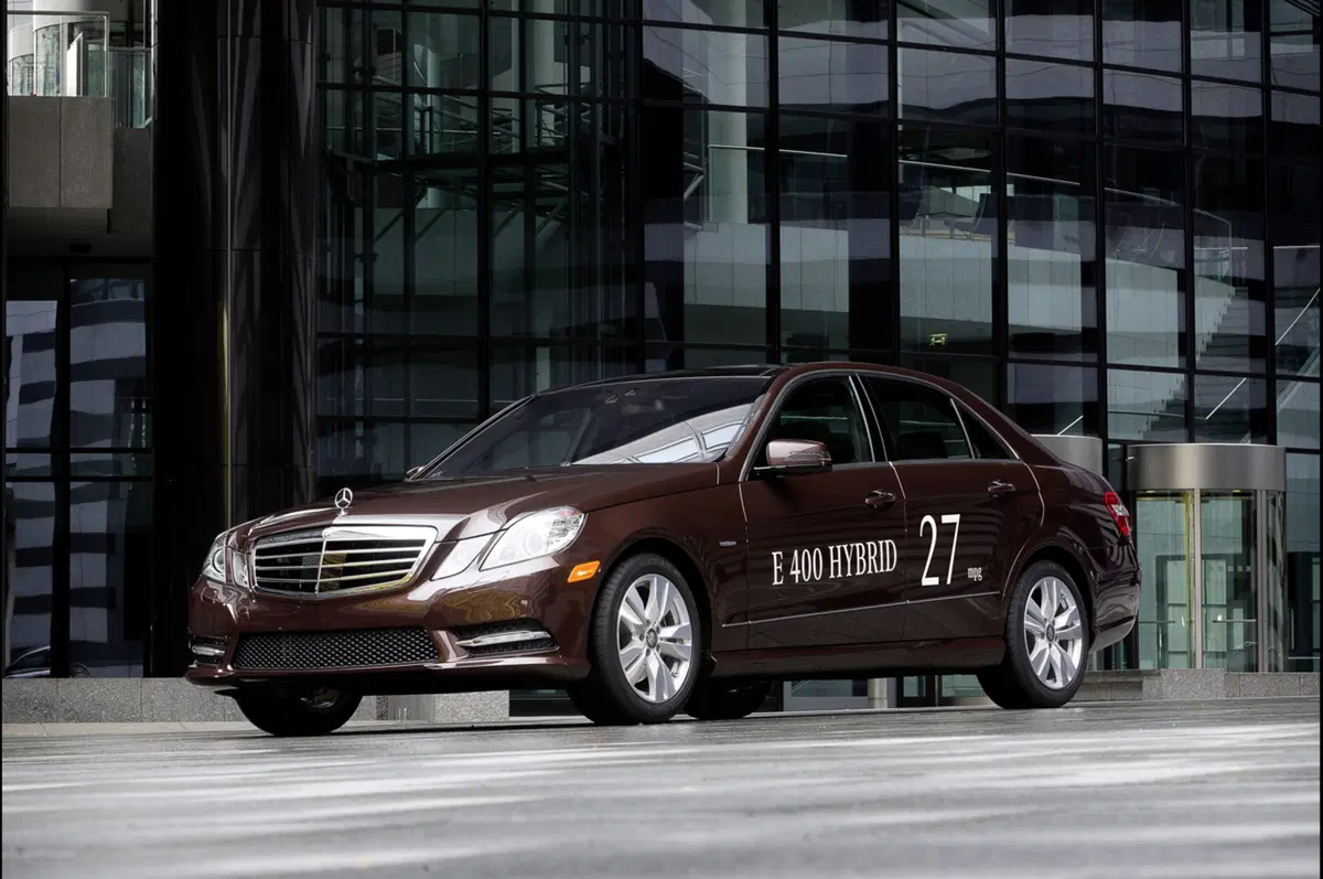 Mercedes-Benz E300 BlueTEC HYBRID ed E400 Hybrid (8)