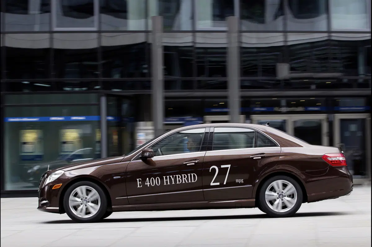 Mercedes-Benz E300 BlueTEC HYBRID ed E400 Hybrid (14)